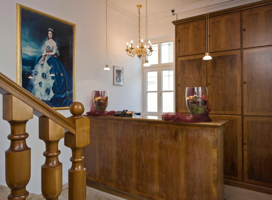 Hotel Koenigin Olga Ellwangen Buitenkant foto