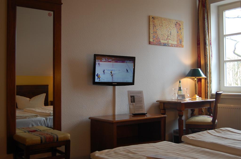 Hotel Koenigin Olga Ellwangen Buitenkant foto